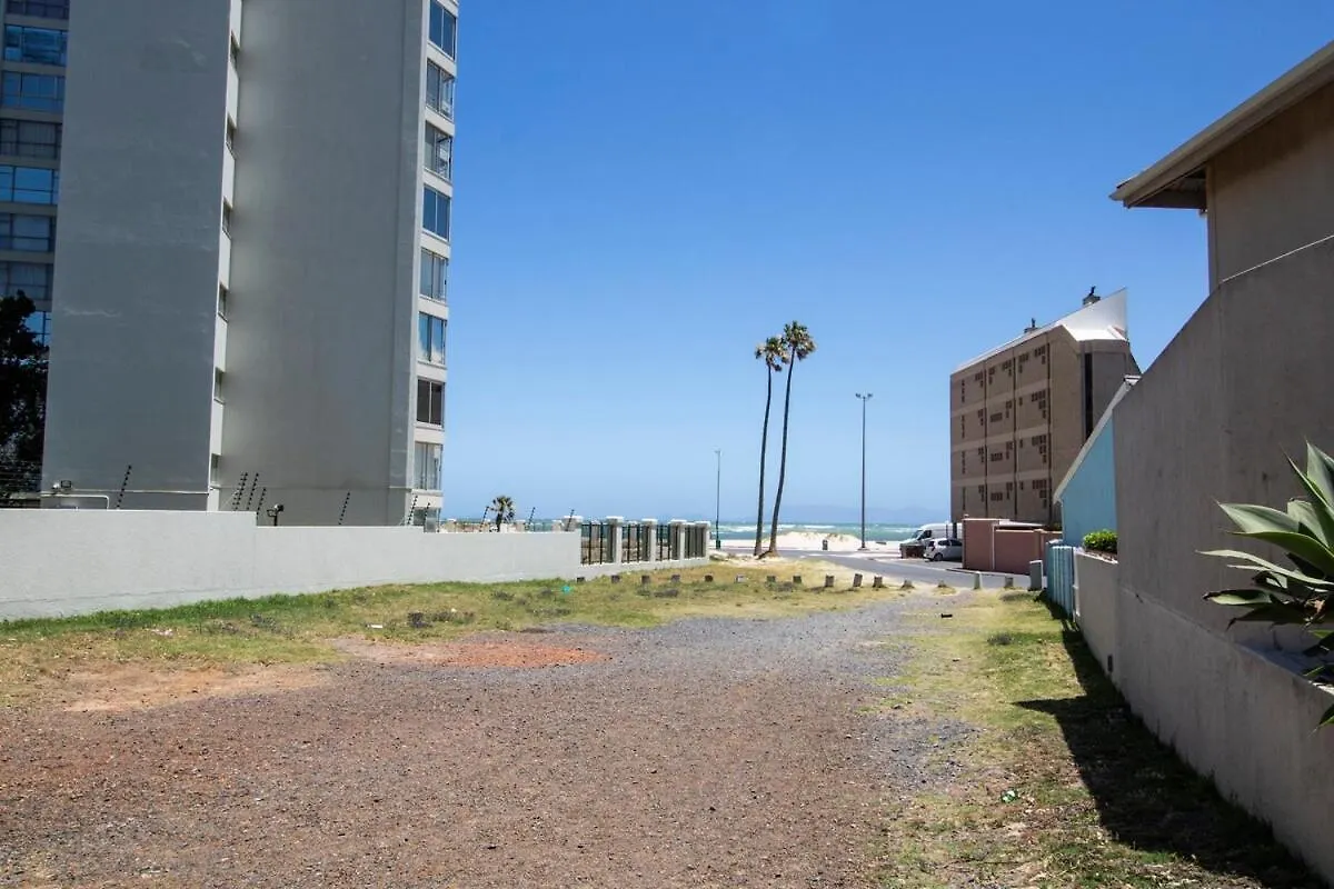 Mountain View Coastal Retreat Apartment Strand